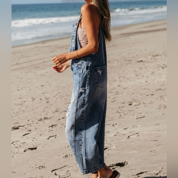 Stylish Blue Denim Overalls - Picture 4 of 8